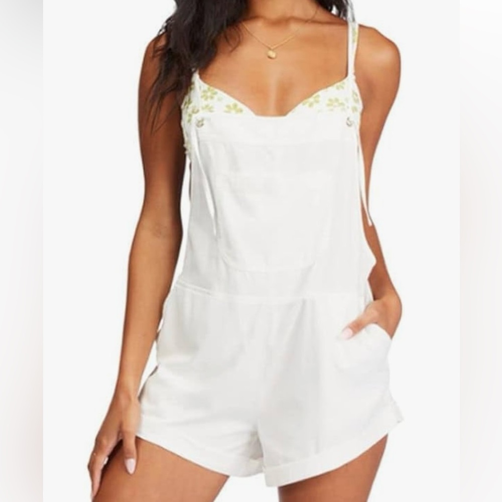 Billabong Wild Pursuit Shorts Overalls Romper Women Juniors White Size XXL 🆕